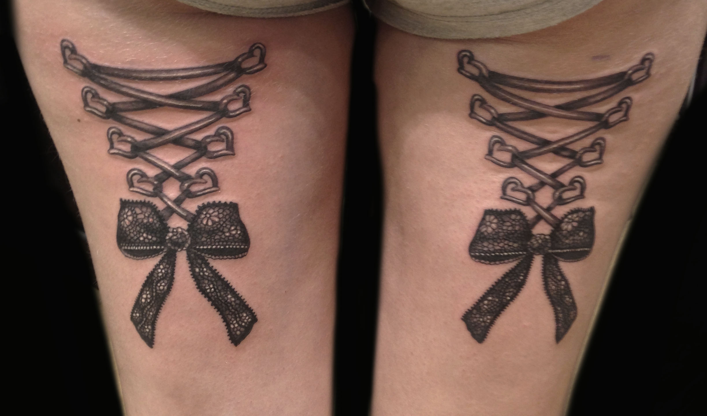 Bow Tattoo - Tattoo Abyss Montreal