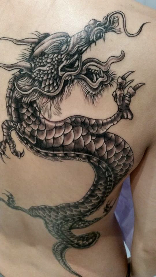 dragon-blackngrey-tattoo-art-montreal