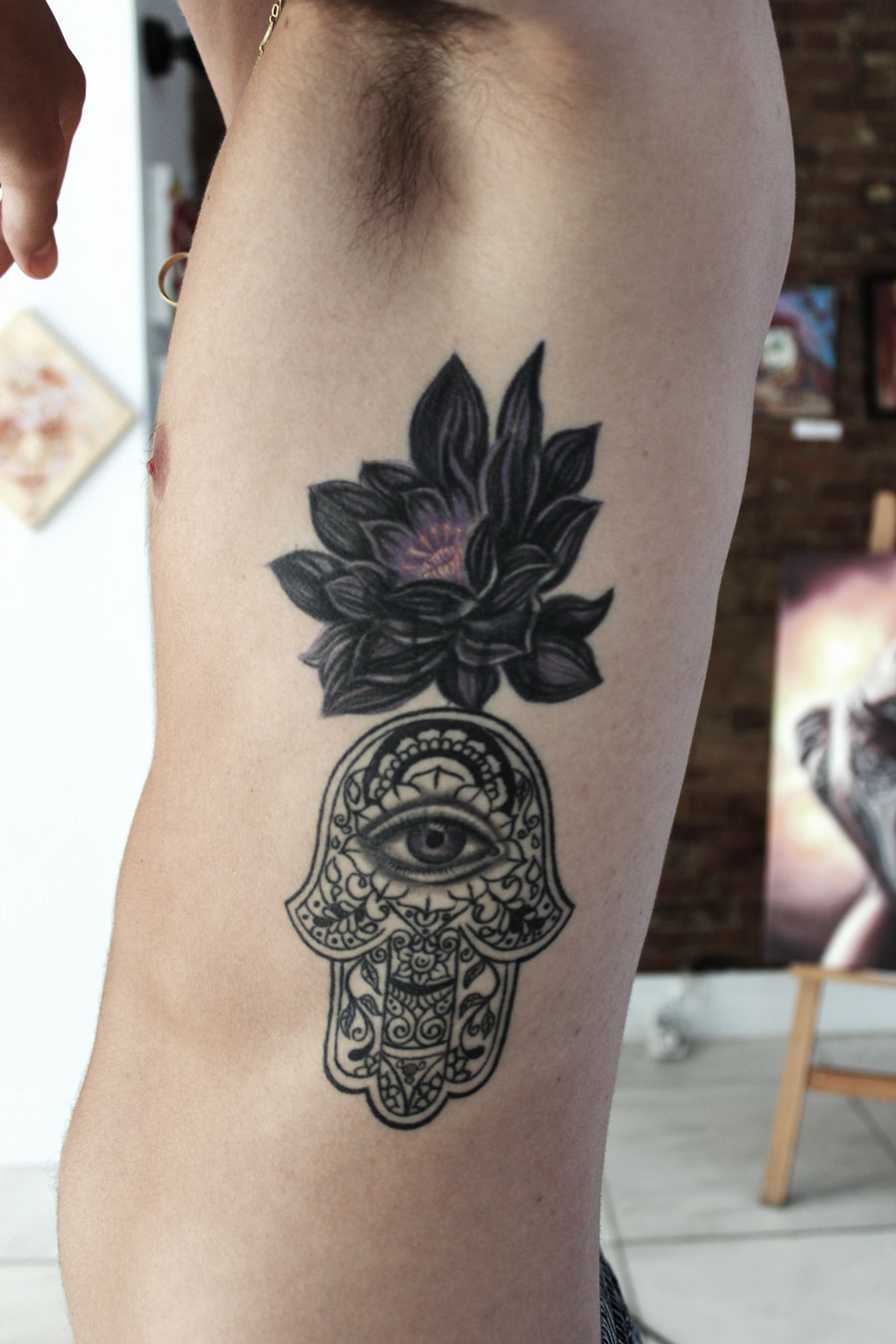 lotus-hamsa-cover-up-tattoo-abyss.