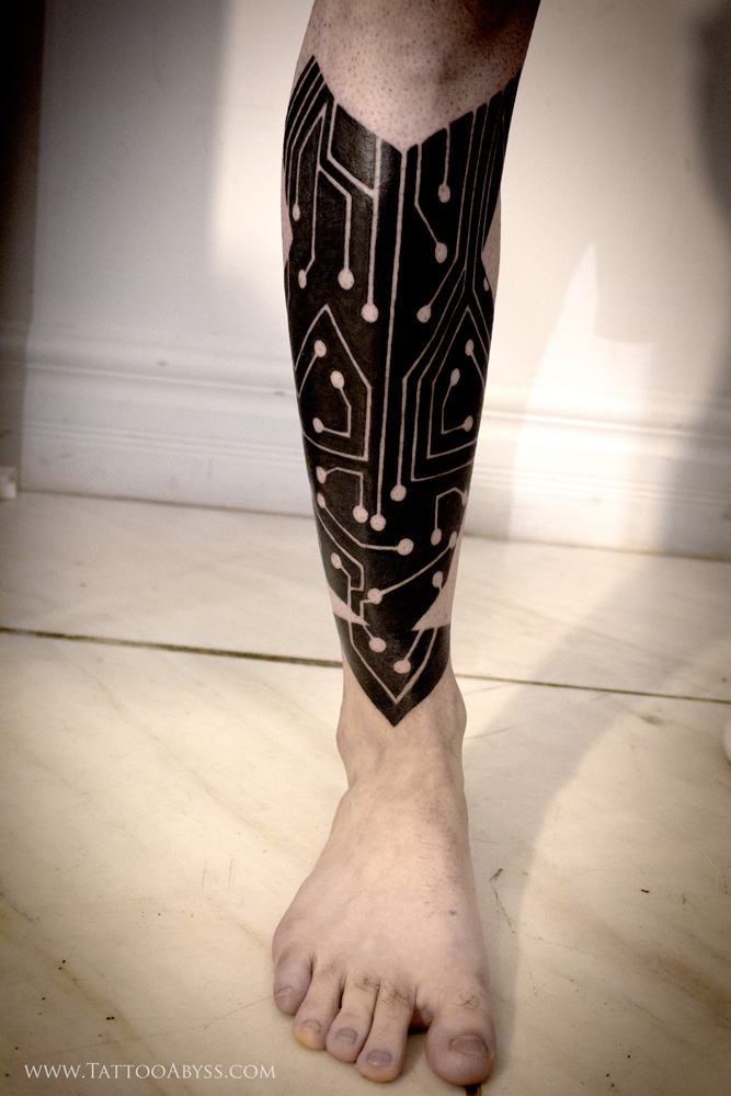 bionic-leg-front-1-tattooabyss - Tattoo Abyss Montreal