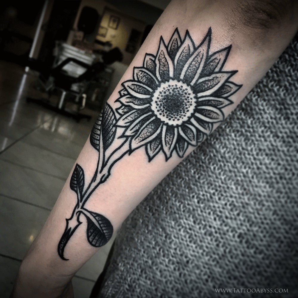 sunflower-traditional-tattoo-abyss