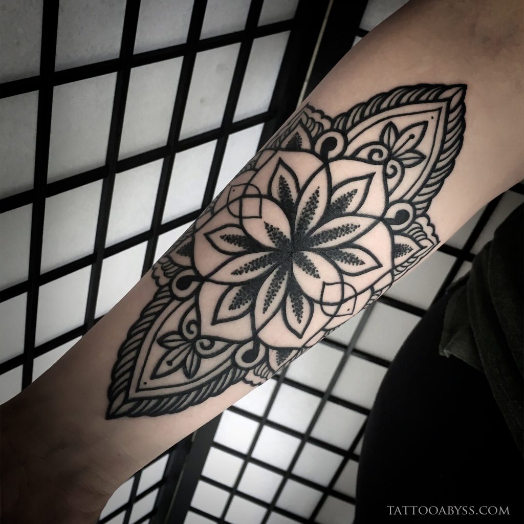 Dotwork mandala for my friend Frank @tattooninja702 . It was a pleasure  tattooing you, thanks for trusting me 🙏🏻 . . . #sandiegotat... | Instagram