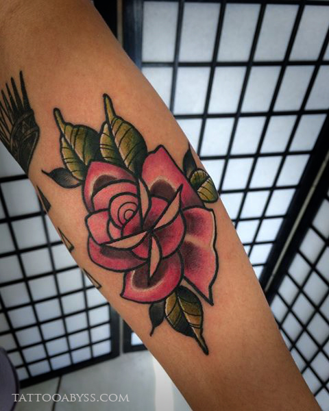 rose-arm-kevin-tattoo-abyss