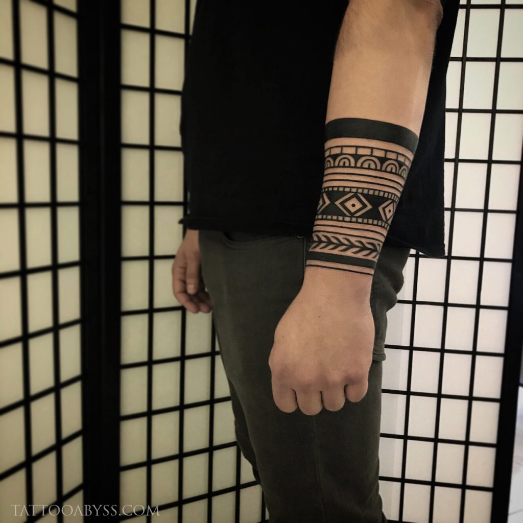 Geometric Forearm - Tattoo Abyss Montreal