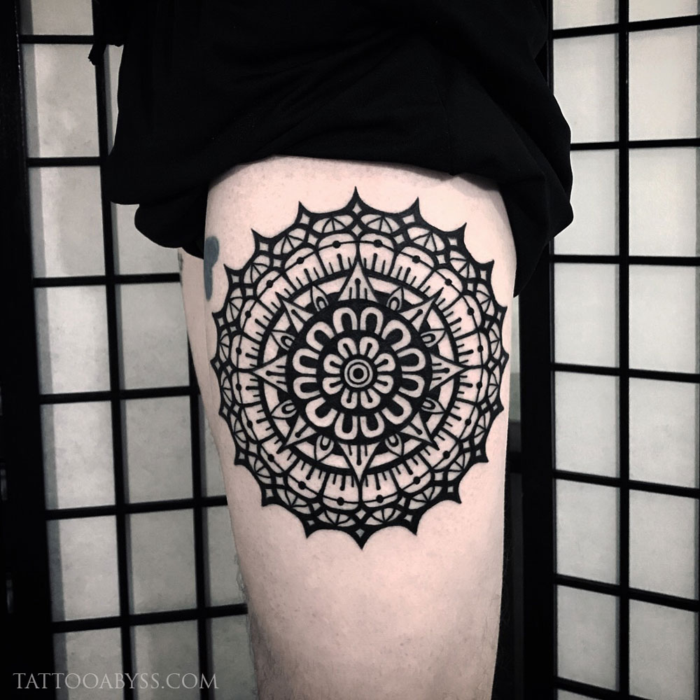 Unique Black Ink Mandala Flower Tattoo On Right Side Thigh