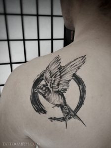 swallow-devon-tattoo-abyss