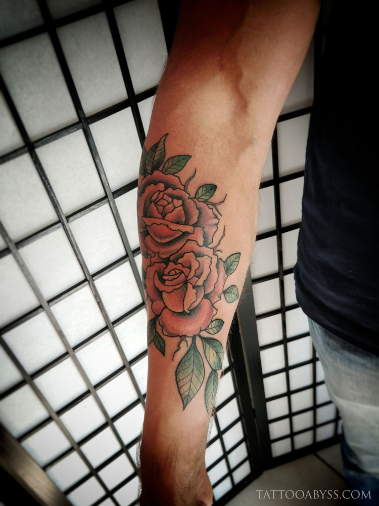 roses1-devon-tattoo-abyss
