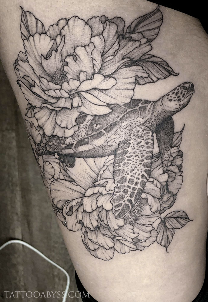Top more than 79 sea turtle tattoo with flowers  thtantai2