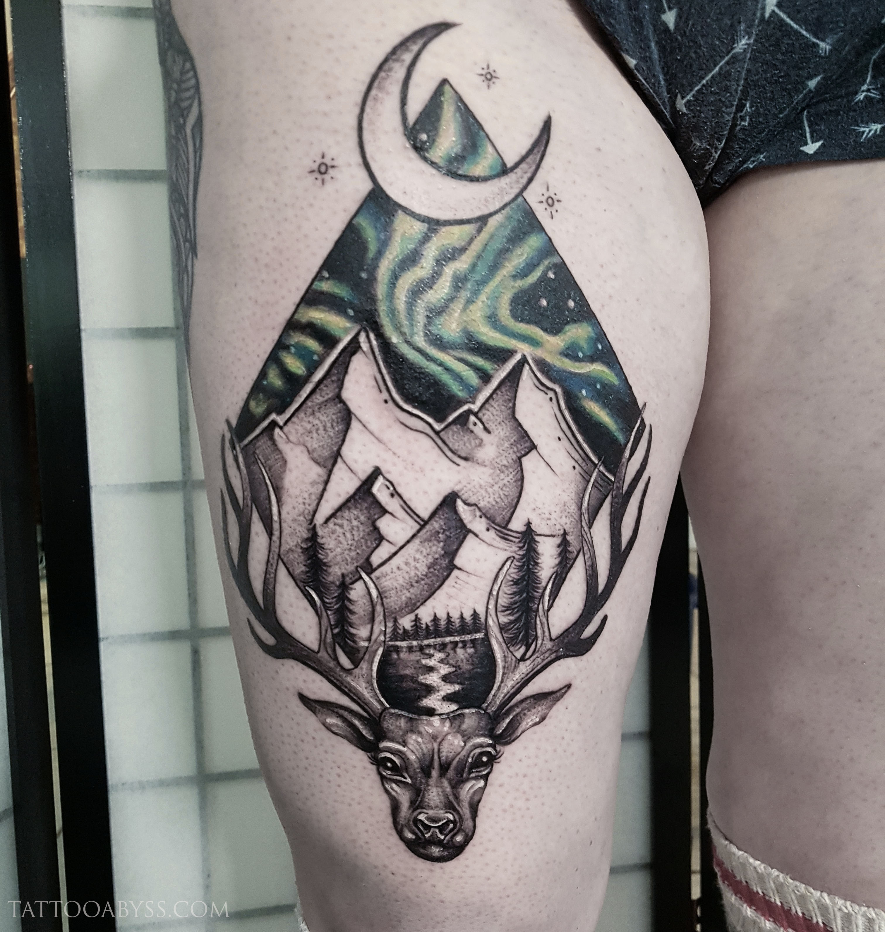 Deer & Northern Lights | Tattoo Abyss Montreal