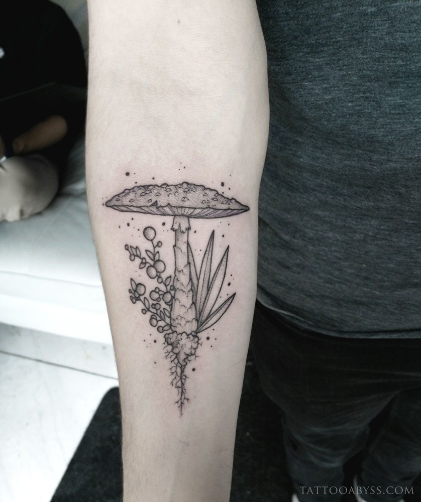 mushroom-camille-tattoo-abyss