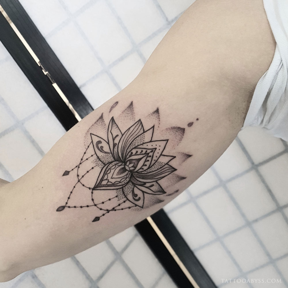 Lotus Mandala - Tattoo Abyss Montreal