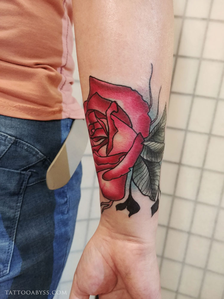 Rose (cover up) - Tattoo Abyss Montreal