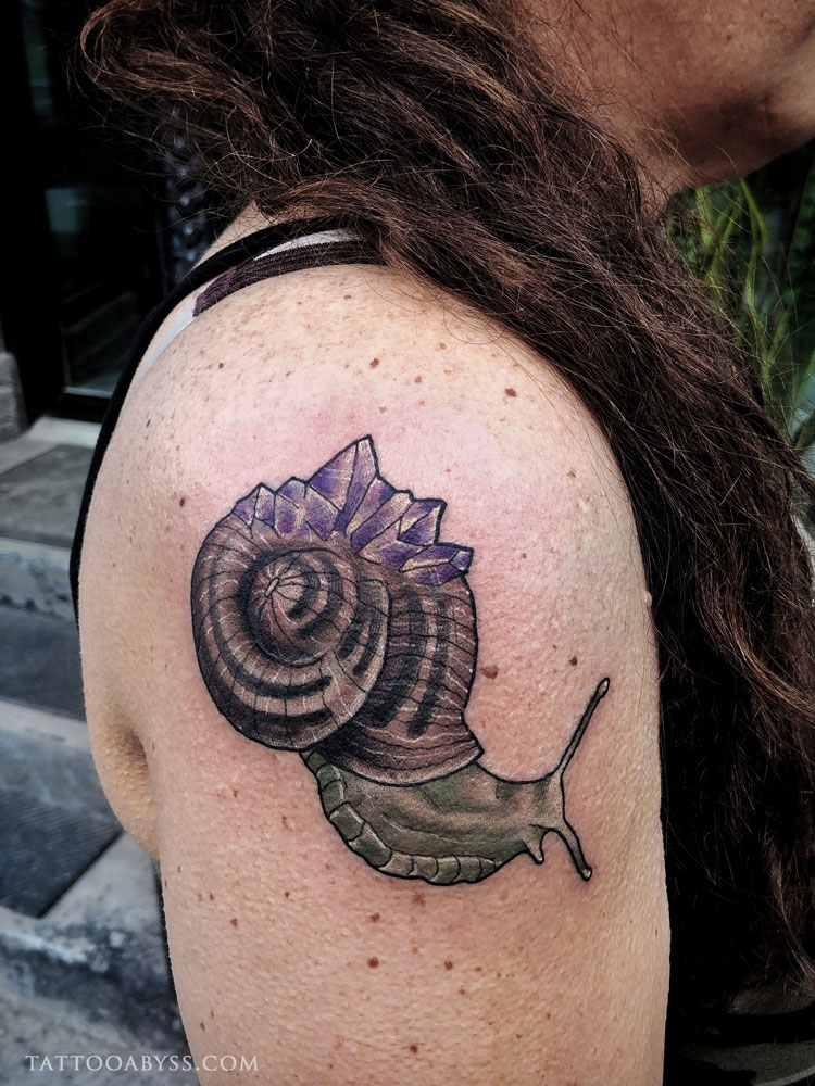 snail-crystal-devon-tattoo-abyss