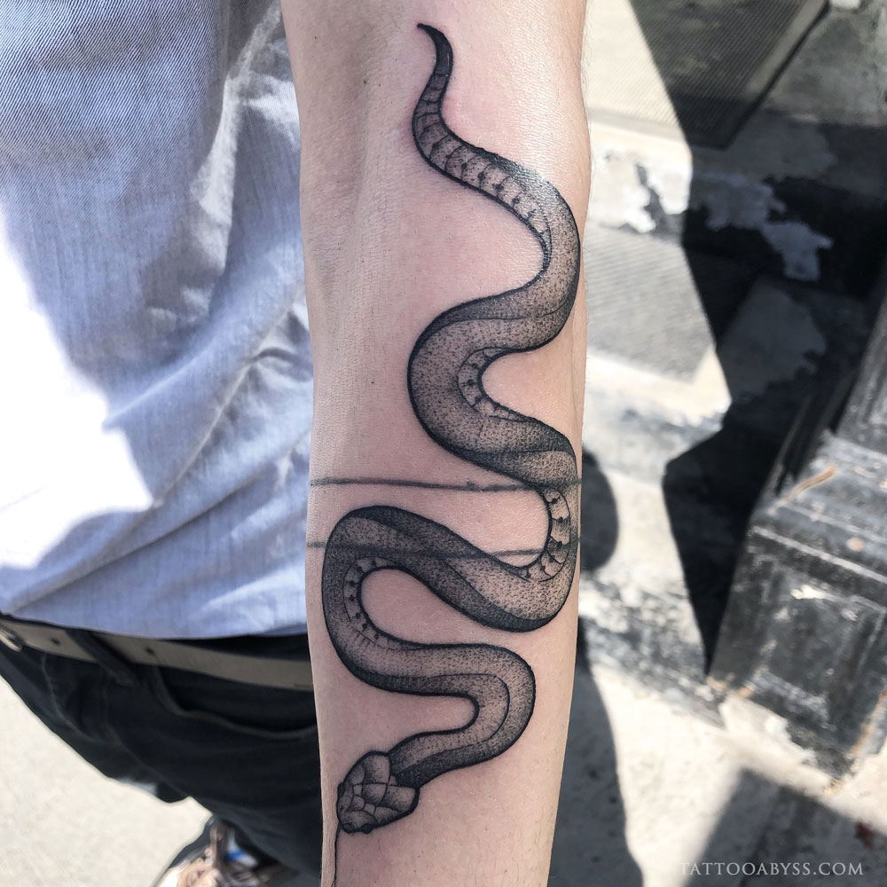 snake-2-liane-tattoo-abyss