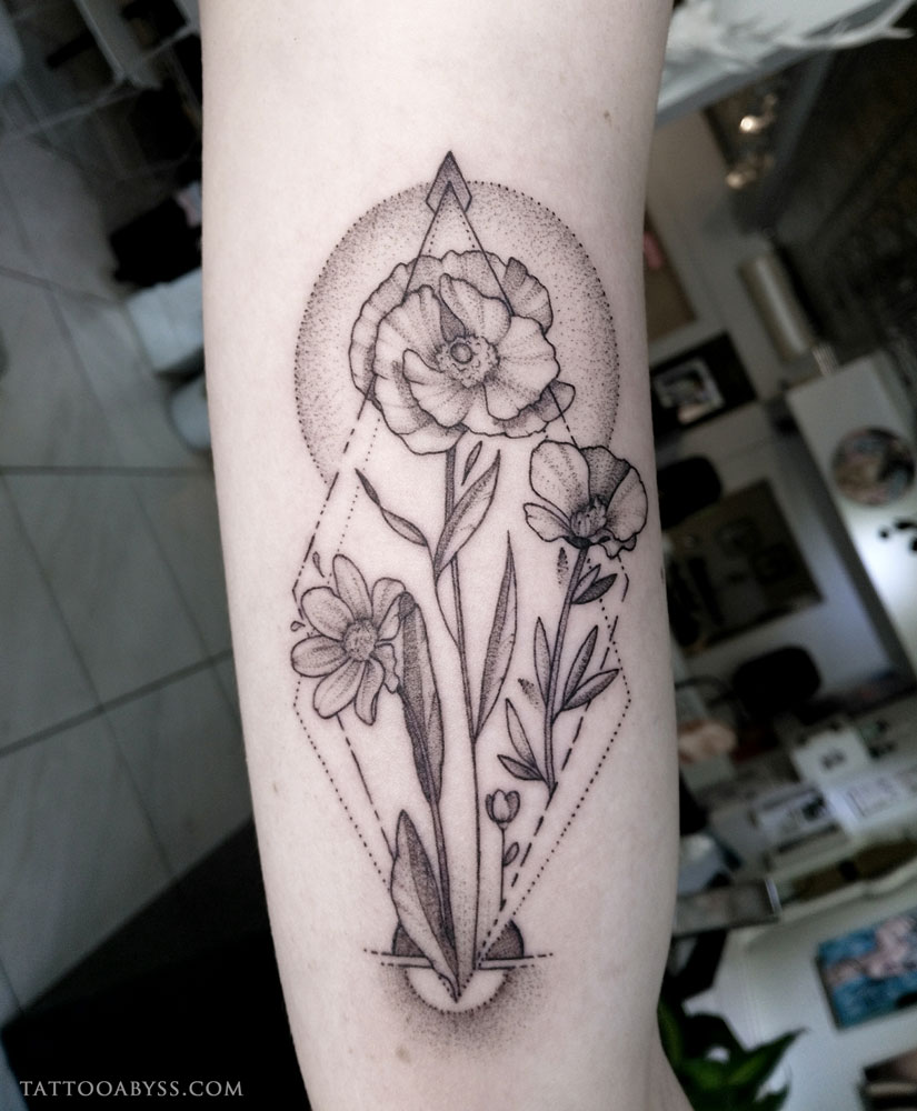 geometricc-flowers-camille-tattoo-abyss