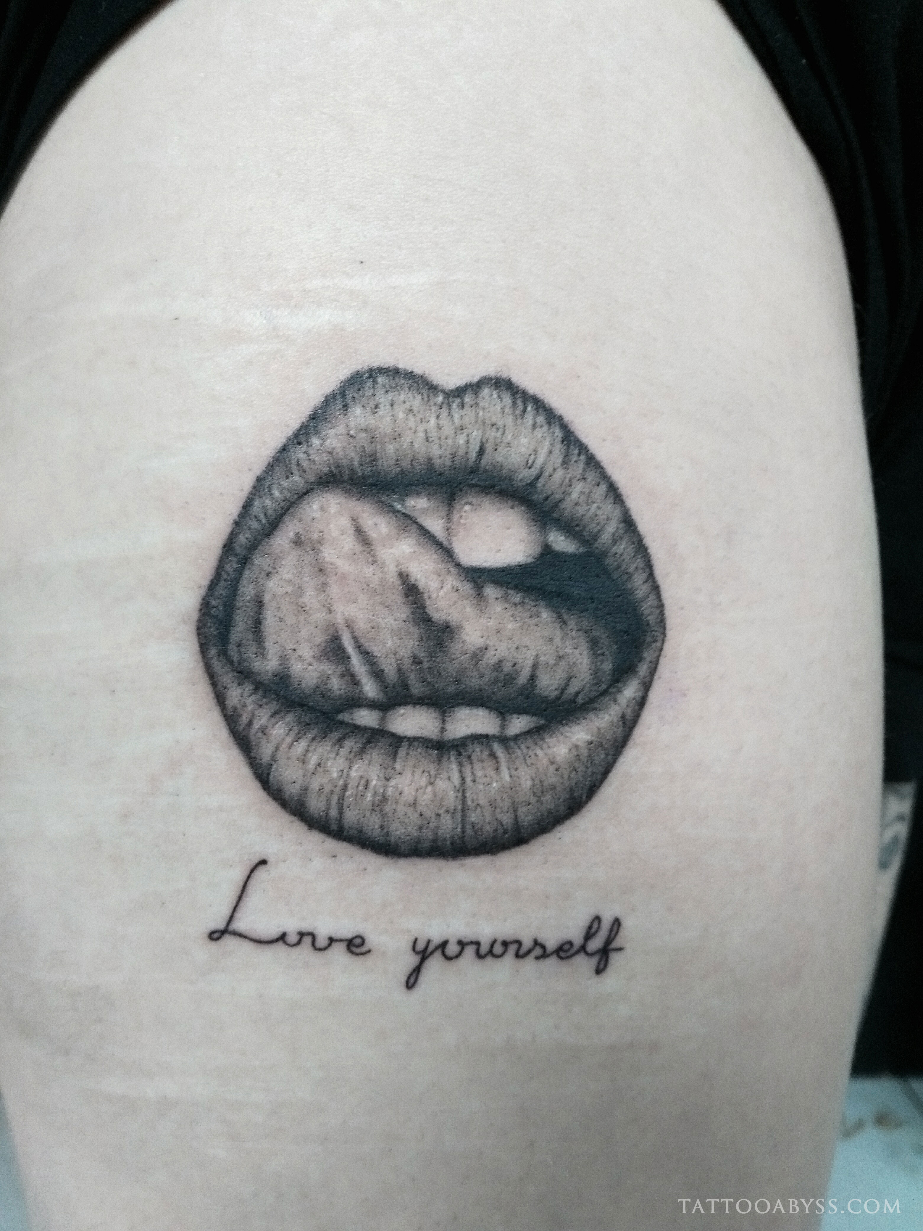 love-yourself-camille-tattoo-abyss