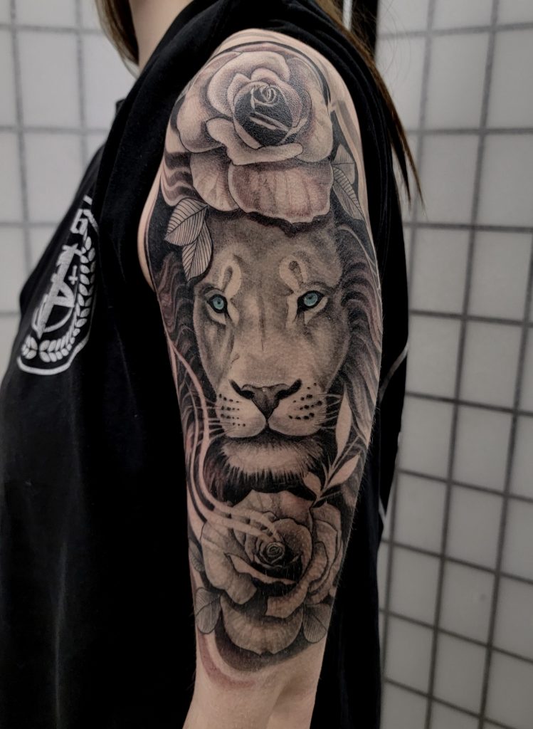 The Canvas Arts The Canvas Arts Arm Hand Lion Face Body Temporary Tattoo   Price in India Buy The Canvas Arts The Canvas Arts Arm Hand Lion Face Body Temporary  Tattoo Online