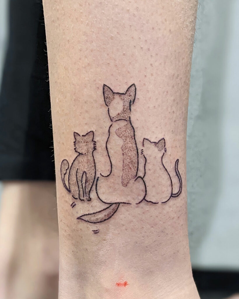 2003 Simple Cat Outline Tattoo Images Stock Photos  Vectors   Shutterstock
