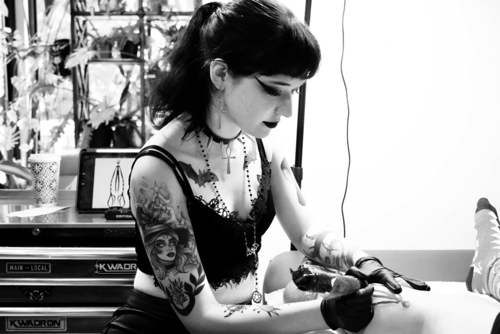 kamila-tattoo-artist-montreal-tattoo-abyss